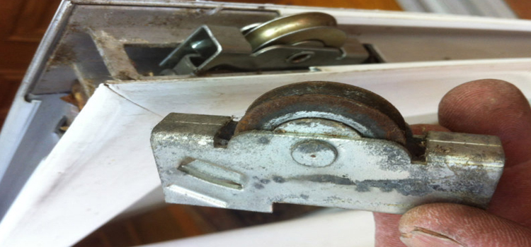 screen door roller repair in Fredricton